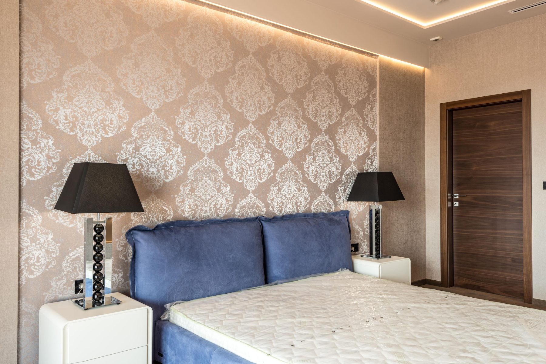 Wallpaper feature wall bedroom